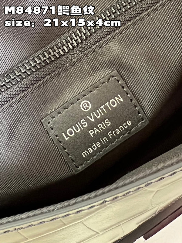 LOV - Luxurious Totes - 642