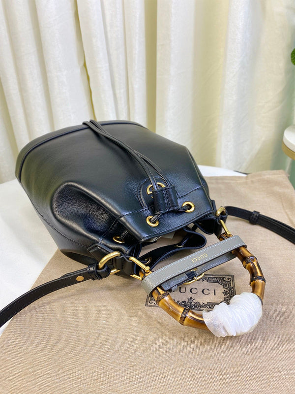 GUI - Luxurious Totes - 696