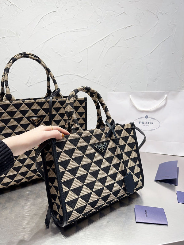 Luxurious Totes - PDA3 Bags - 325