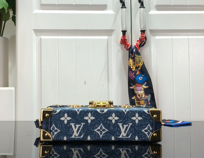 LOV - Luxurious Totes - 1818