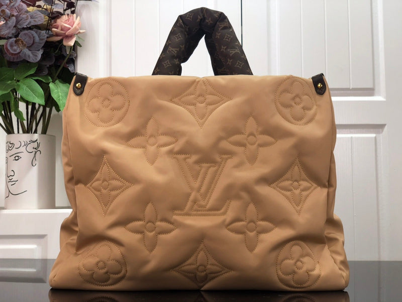 LOV - Luxurious Totes - 2107