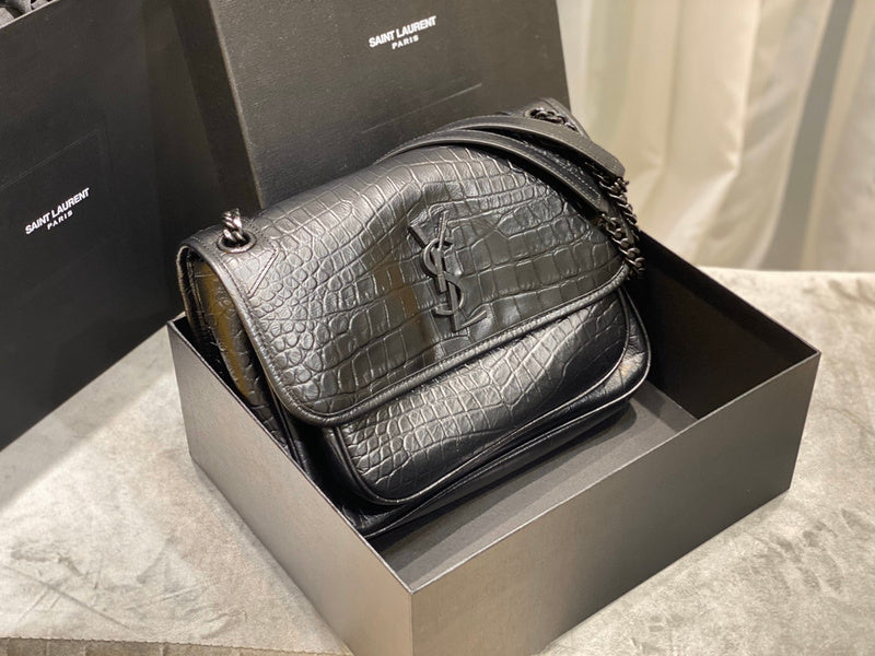 Luxurious Totes - Latest - 9579