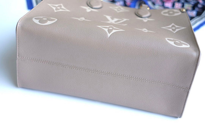 LOV - Luxurious Totes - 2584