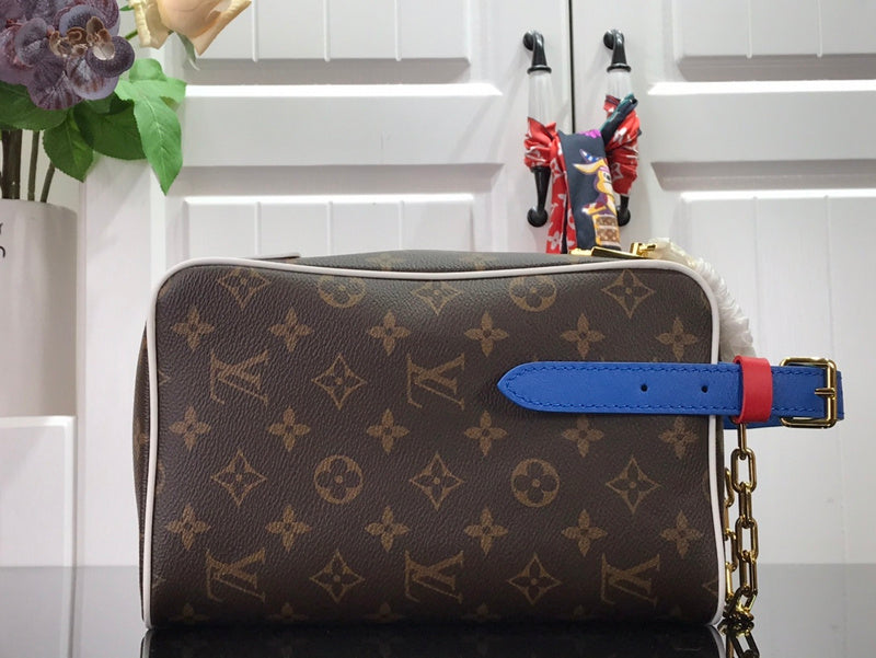 LOV - Luxurious Totes - 2404