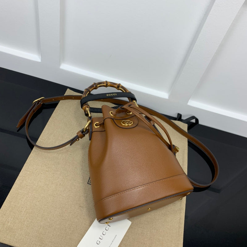 GUI - Luxurious Totes - 666
