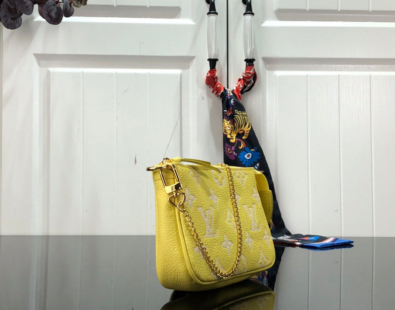 LOV - Luxurious Totes - 1772