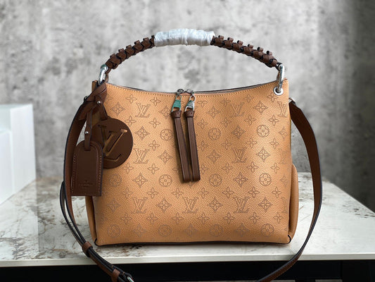 LOV - Luxurious Totes - 2134