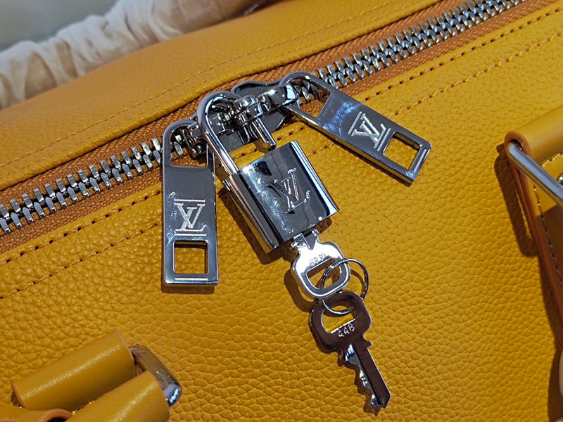 LOV - Luxurious Totes - 931