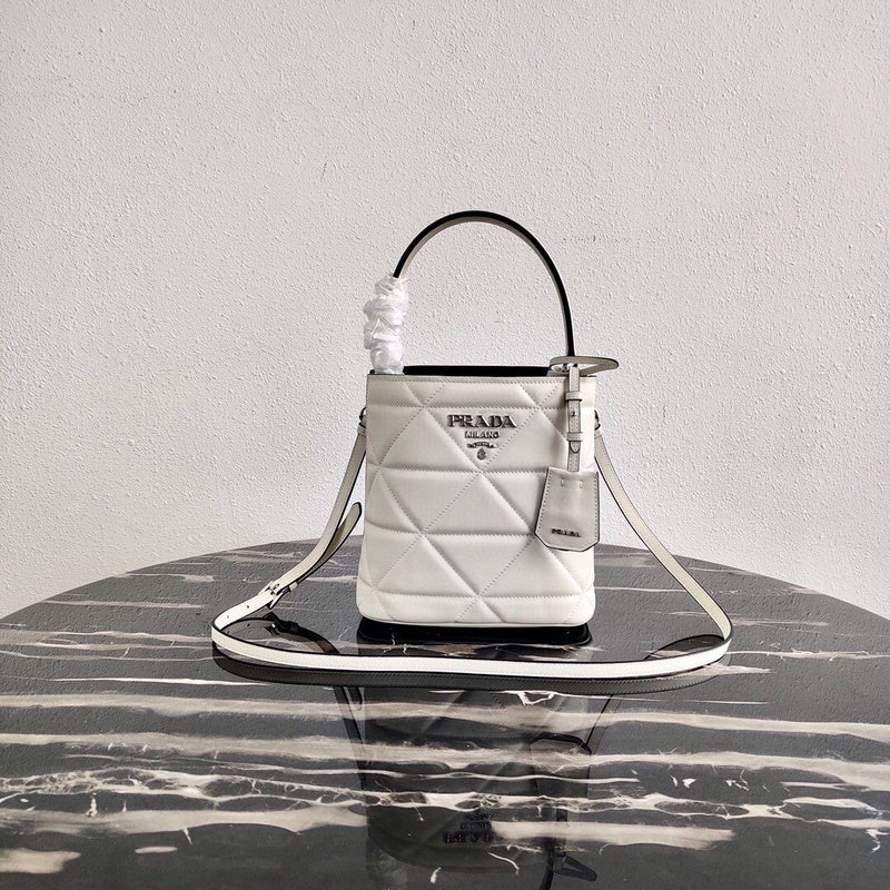 Luxurious Totes - Latest - 4711