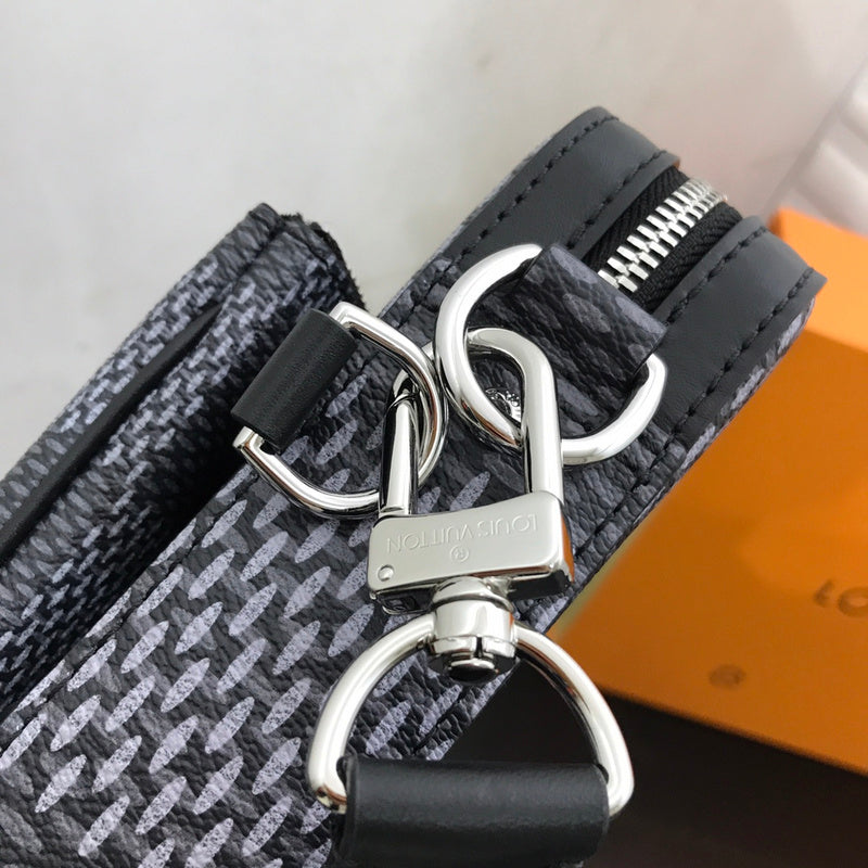 LOV - Luxurious Totes - 1136