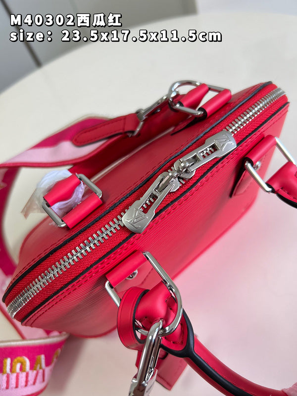LOV - Luxurious Totes - 911