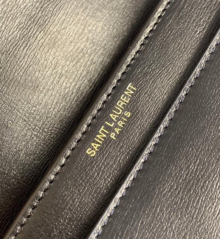 Luxurious Totes - Latest - 8610