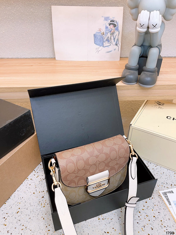 Luxurious Totes - CCH2 Bags - 006