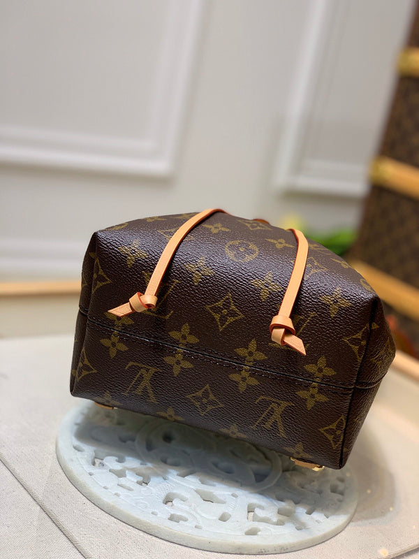 Luxurious Totes - Latest - 1457