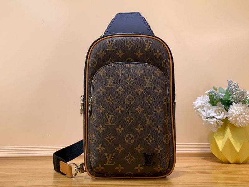 LOV - Luxurious Totes - 057
