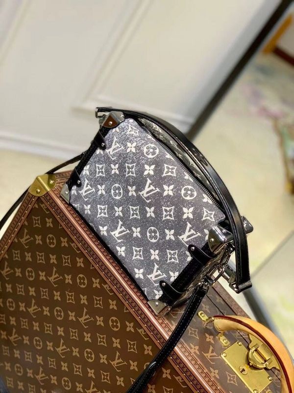 LOV - Luxurious Totes - 817