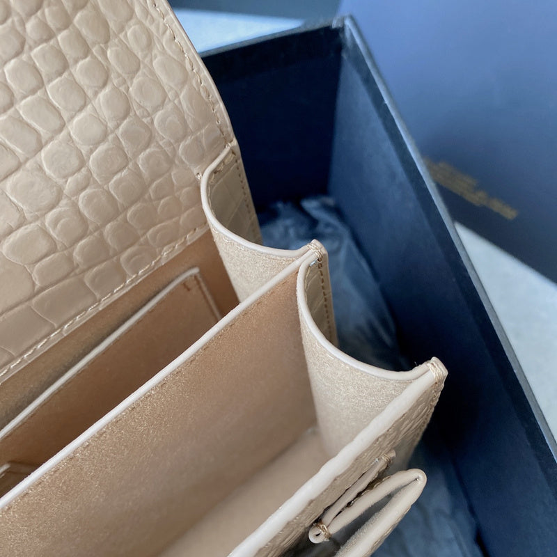Luxurious Totes - Latest - 7949