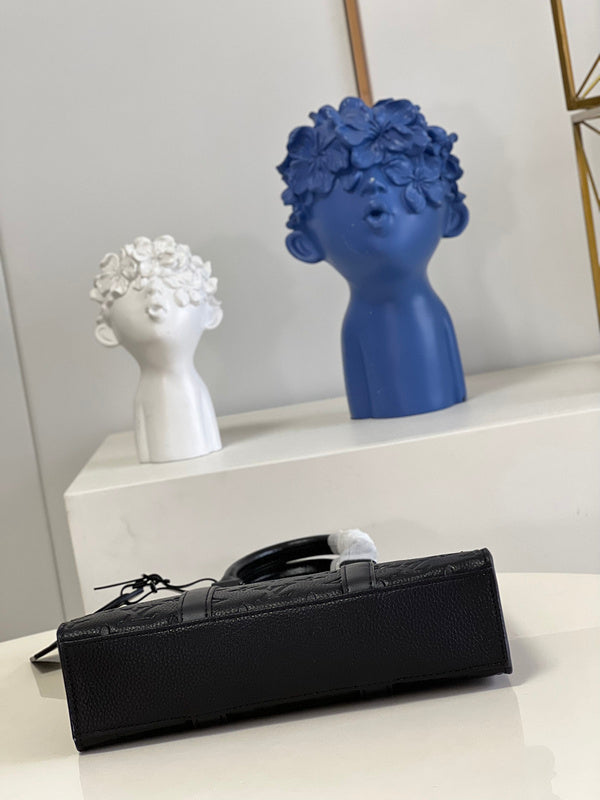 LOV - Luxurious Totes - 1610