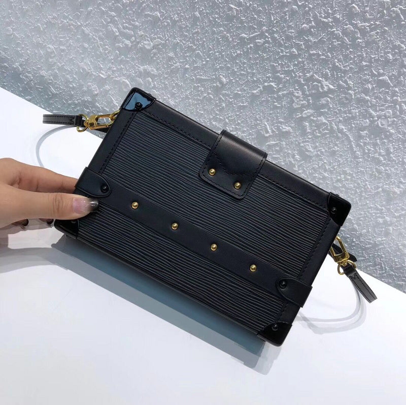 LOV - Luxurious Totes - 2710