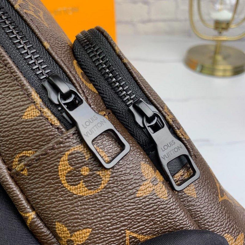 LOV - Luxurious Totes - 2681