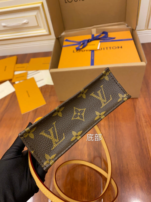 LOV - Luxurious Totes - 2519