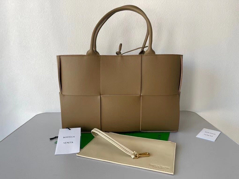 Luxurious-Totes - BV Bags - 1617