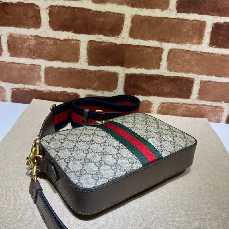 GUI - Luxurious Totes - 040