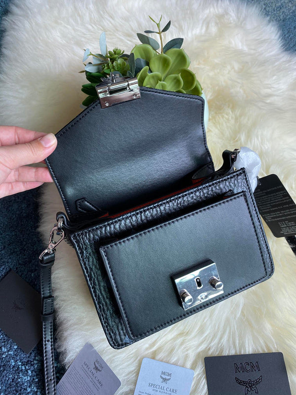 Luxurious Totes - Latest - 7898