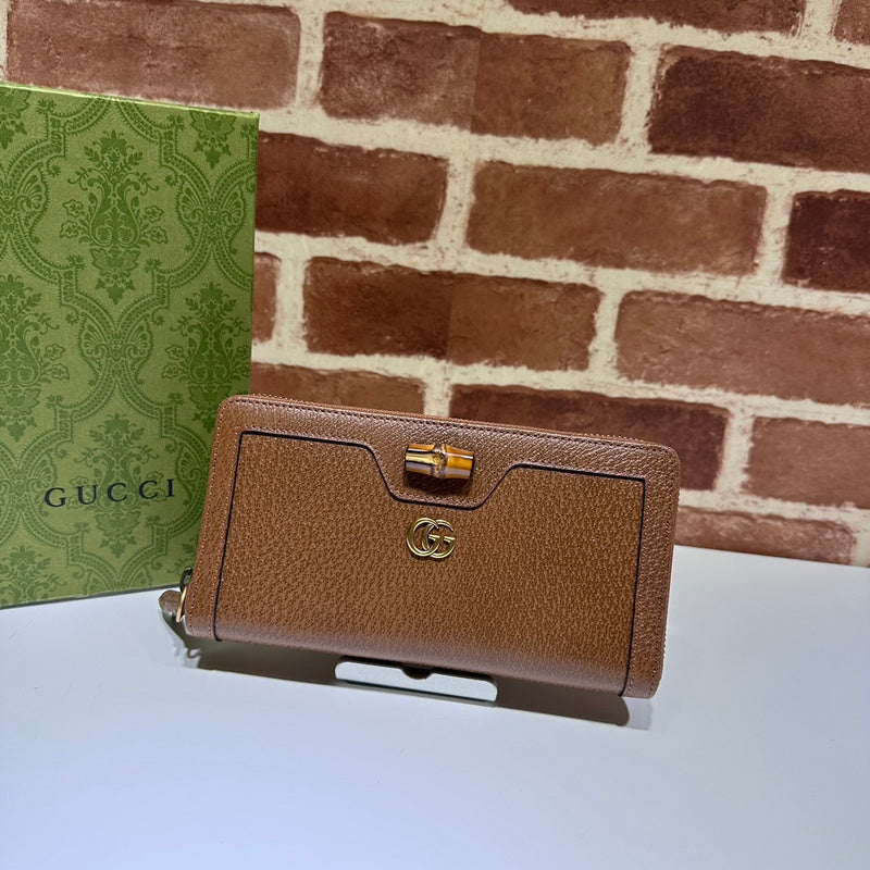 GUI - Luxurious Totes - 229