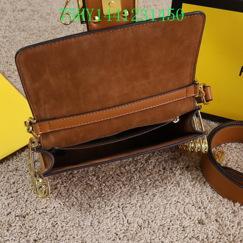 GC - Shoulder - 2749