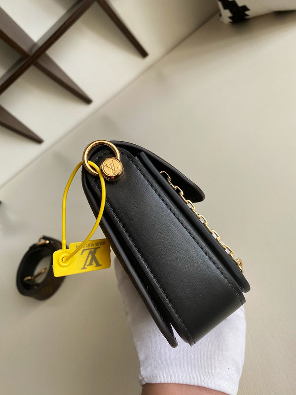 Luxurious Totes - Latest - 9378