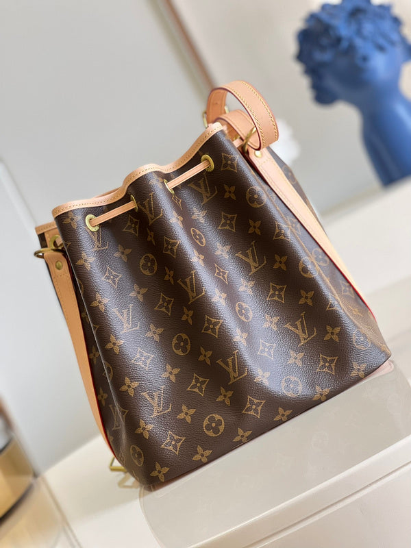 LOV - Luxurious Totes - 1059