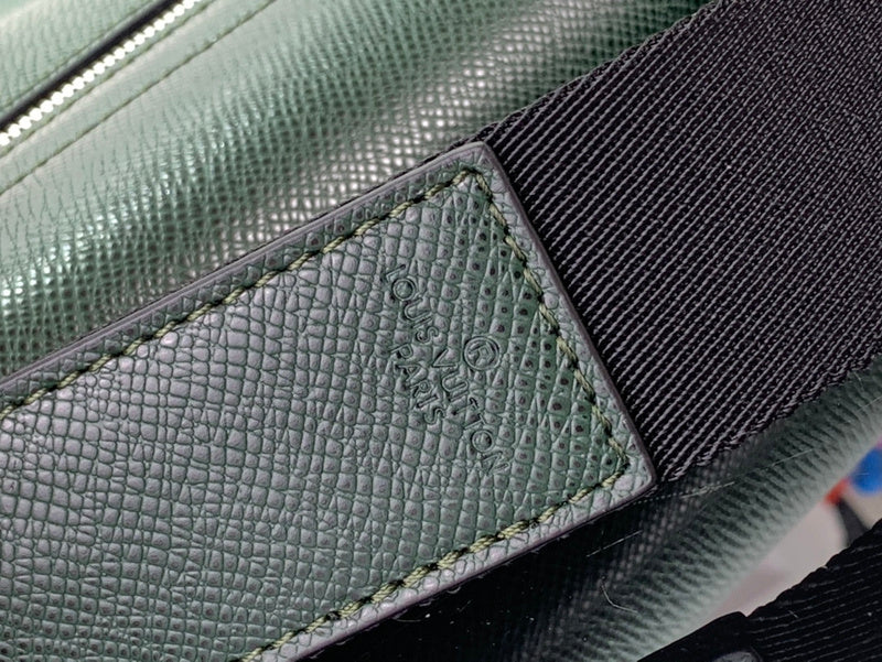 LOV - Luxurious Totes - 1068