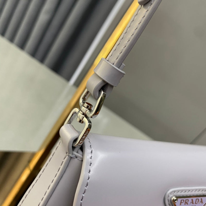 PDA - Luxurious Totes - 045