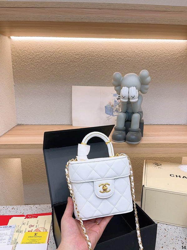 Luxurious Totes - CNL3 Bags - 124