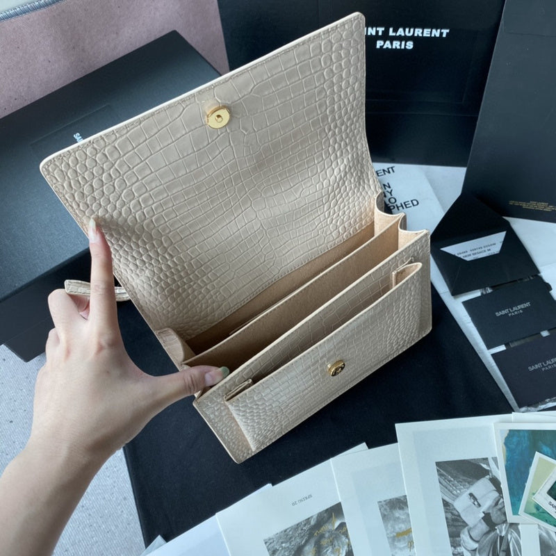 Luxurious Totes - Latest - 8713