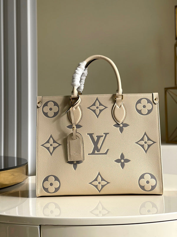 LOV - Luxurious Totes - 2548