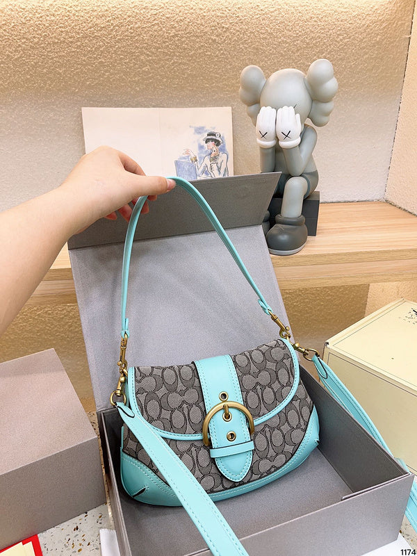 Luxurious Totes - CCH2 Bags - 092