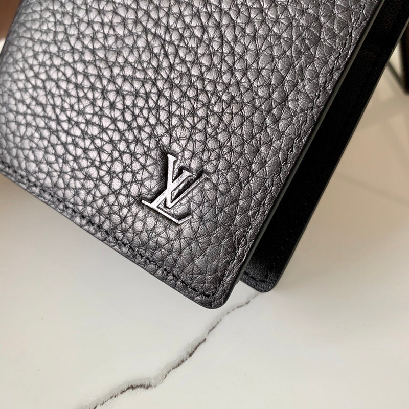 LOV - Luxurious Totes - 603
