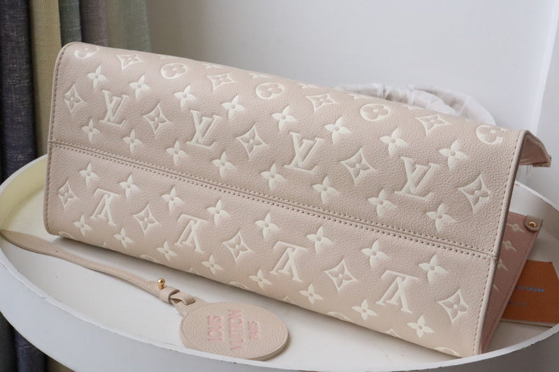 LOV - Luxurious Totes - 1678