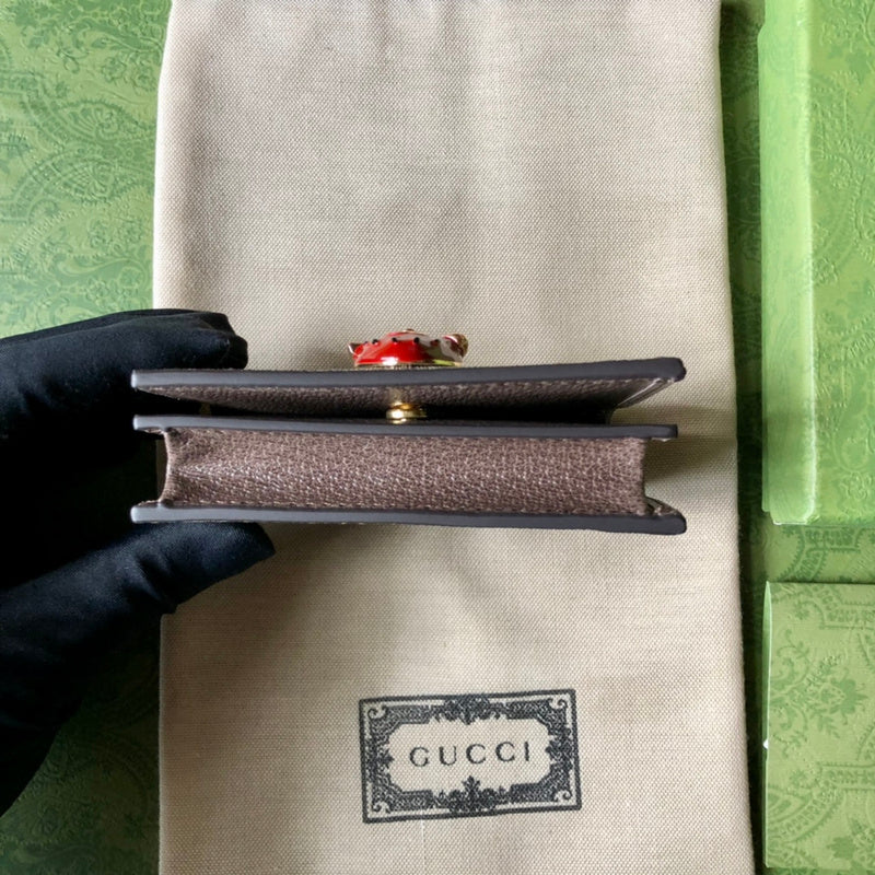 GUI - Luxurious Totes - 195