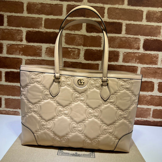 GUI - Luxurious Totes - 555