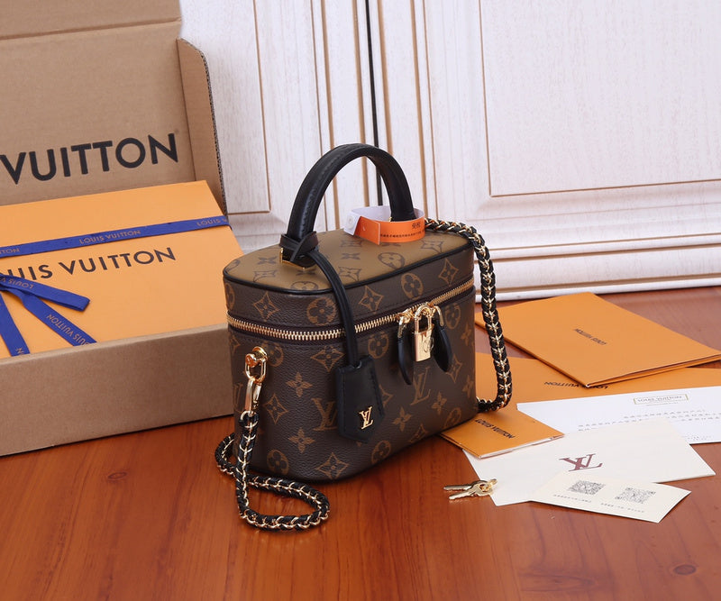 LOV - Luxurious Totes - 1662