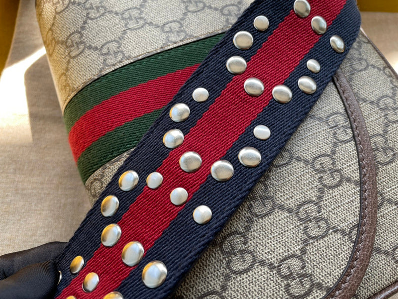 GUI - Luxurious Totes - 012