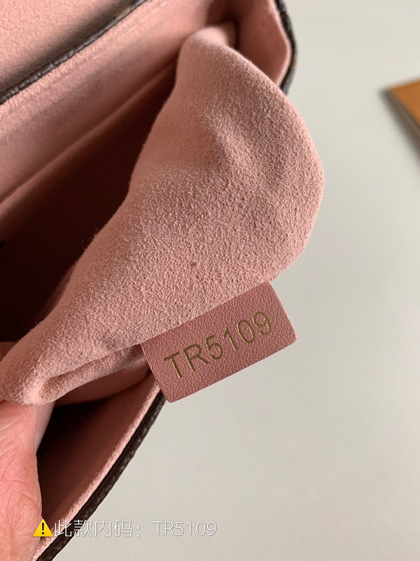 Luxurious Totes - Latest - 2359