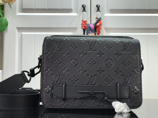 LOV - Luxurious Totes - 2494
