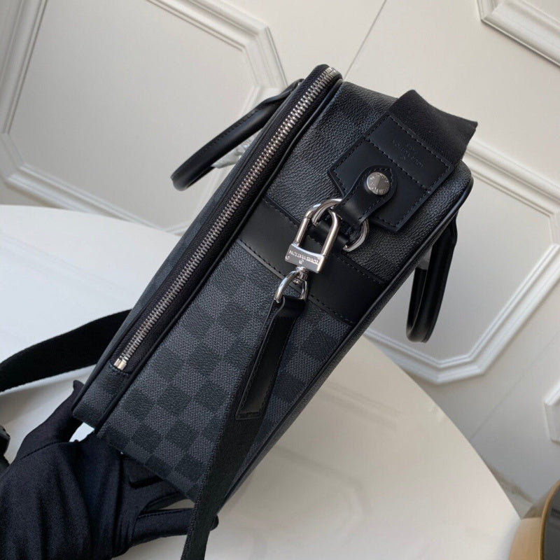 LOV - Luxurious Totes - 2657