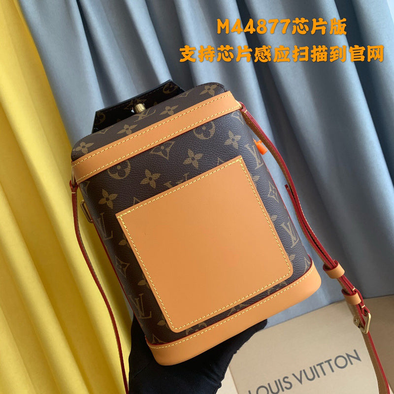 Luxurious Totes - Latest - 3559