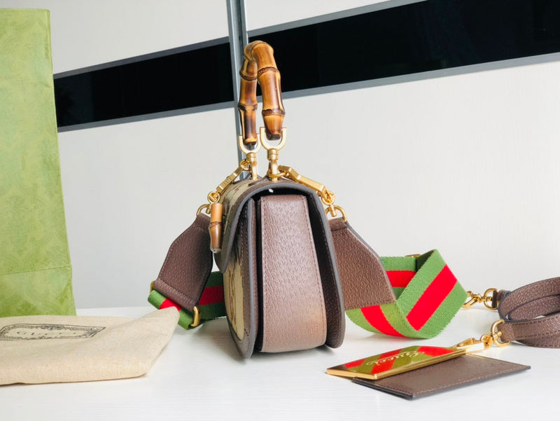 GUI - Luxurious Totes - 1145