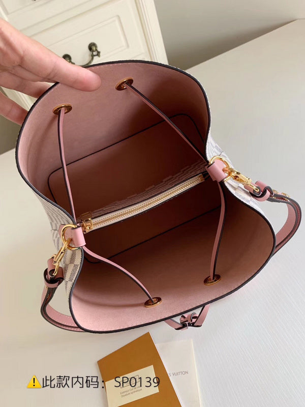 Luxurious Totes - Latest - 9761